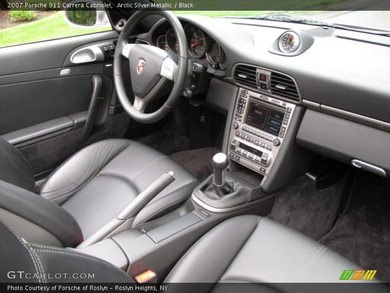 Dashboard of 2007 911 Carrera Cabriolet