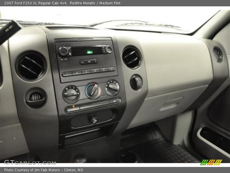 Redfire Metallic / Medium Flint 2007 Ford F150 XL Regular Cab 4x4