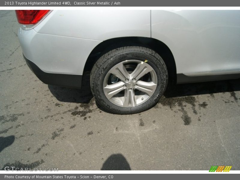 Classic Silver Metallic / Ash 2013 Toyota Highlander Limited 4WD