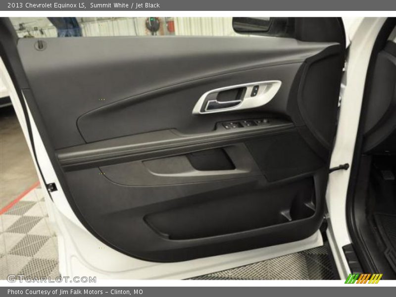 Summit White / Jet Black 2013 Chevrolet Equinox LS