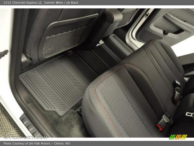 Summit White / Jet Black 2013 Chevrolet Equinox LS