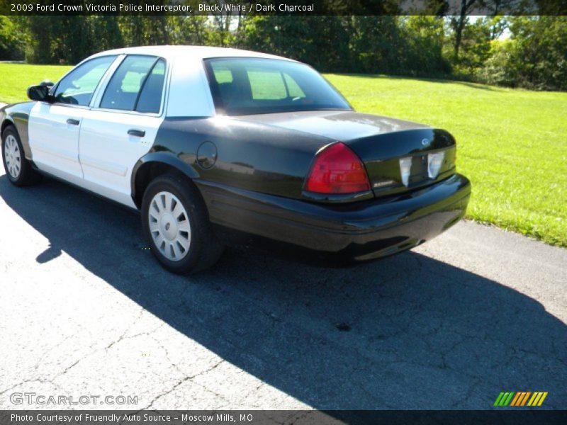 Black/White / Dark Charcoal 2009 Ford Crown Victoria Police Interceptor