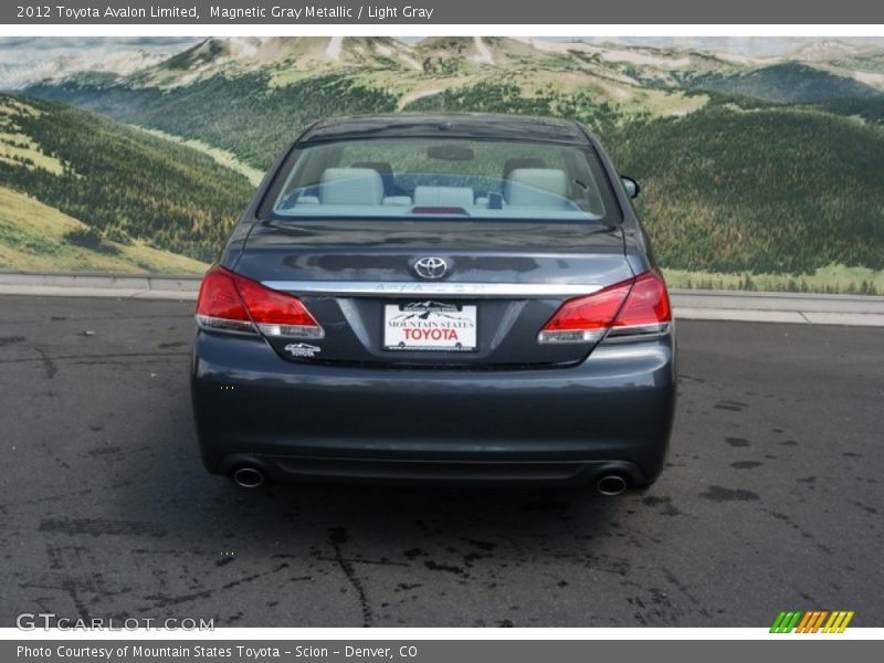 Magnetic Gray Metallic / Light Gray 2012 Toyota Avalon Limited