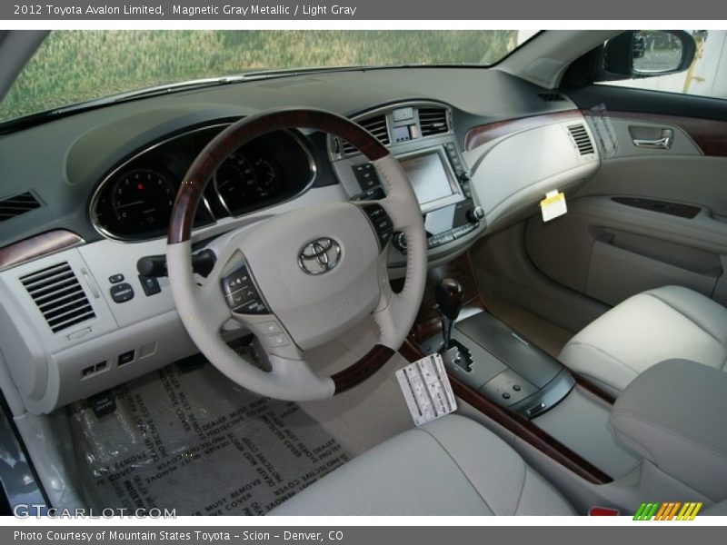 Magnetic Gray Metallic / Light Gray 2012 Toyota Avalon Limited