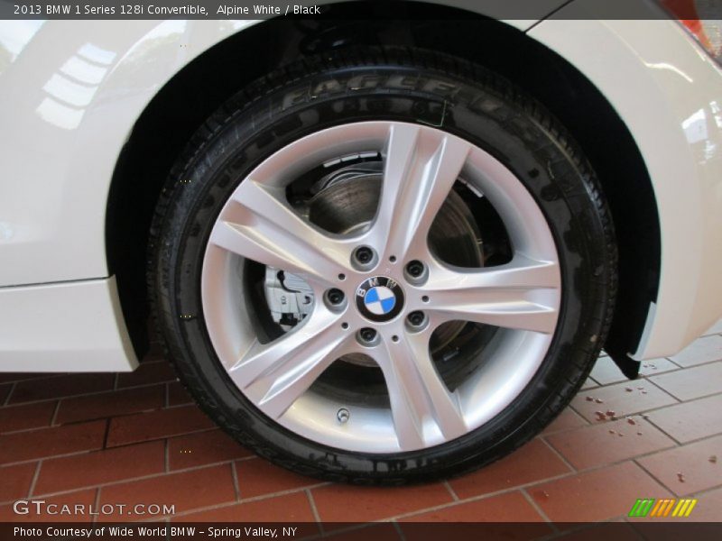  2013 1 Series 128i Convertible Wheel
