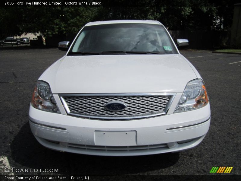 Oxford White / Black 2005 Ford Five Hundred Limited