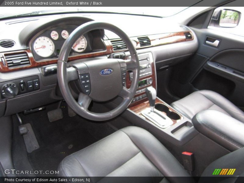 Oxford White / Black 2005 Ford Five Hundred Limited