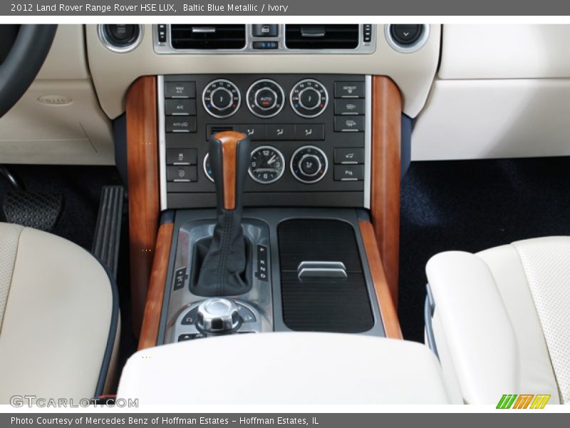 Controls of 2012 Range Rover HSE LUX