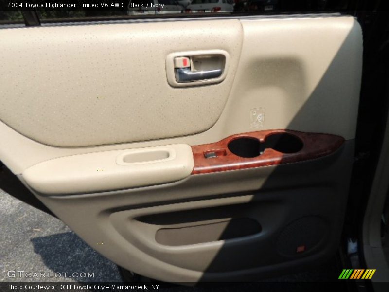 Black / Ivory 2004 Toyota Highlander Limited V6 4WD