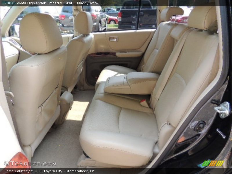 Black / Ivory 2004 Toyota Highlander Limited V6 4WD
