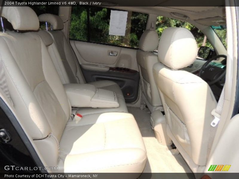 Black / Ivory 2004 Toyota Highlander Limited V6 4WD