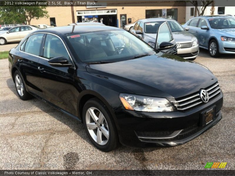 Black / Titan Black 2012 Volkswagen Passat 2.5L SE