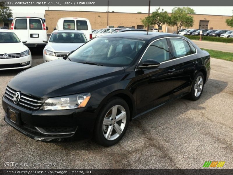 Black / Titan Black 2012 Volkswagen Passat 2.5L SE