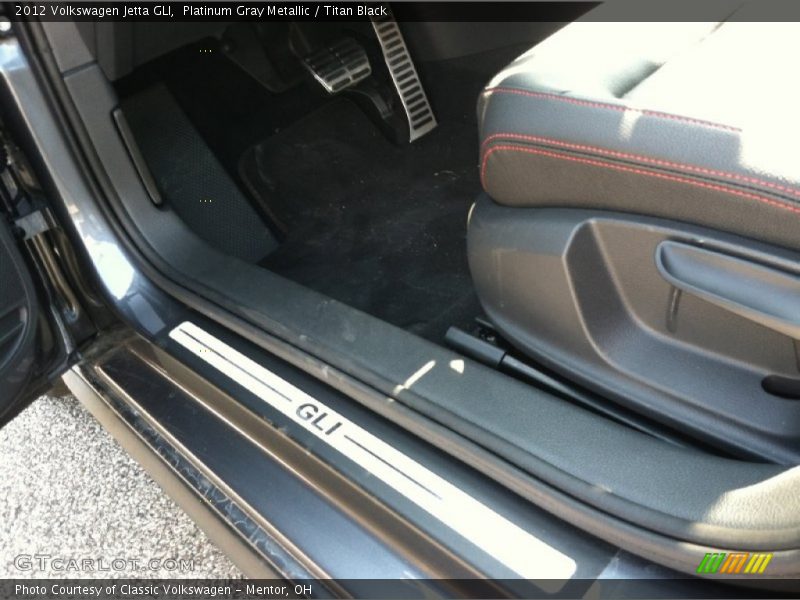 Platinum Gray Metallic / Titan Black 2012 Volkswagen Jetta GLI