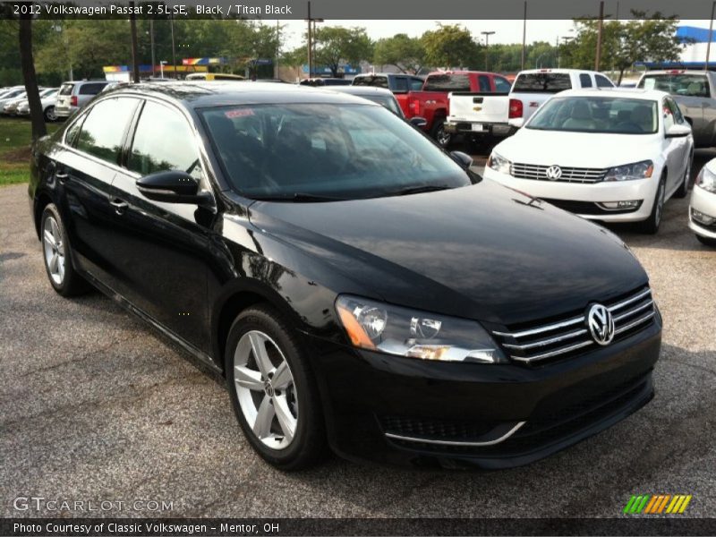 Black / Titan Black 2012 Volkswagen Passat 2.5L SE