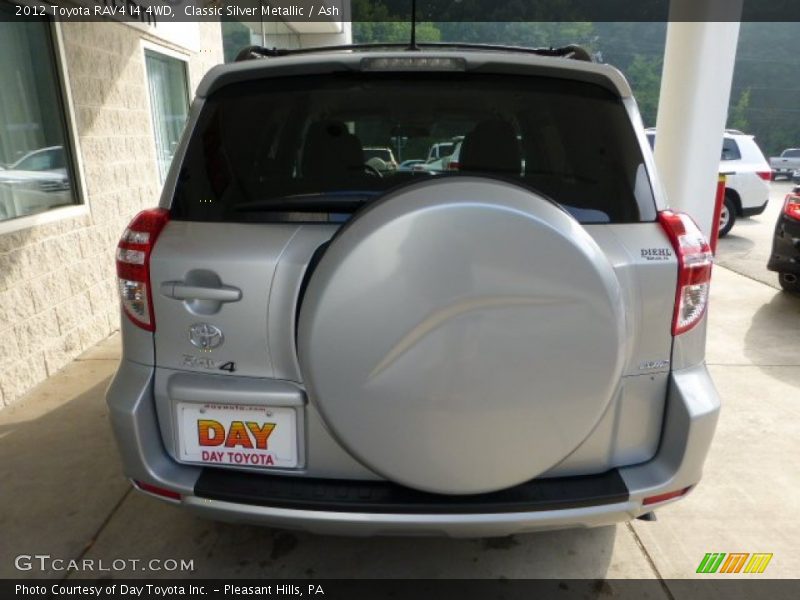 Classic Silver Metallic / Ash 2012 Toyota RAV4 I4 4WD