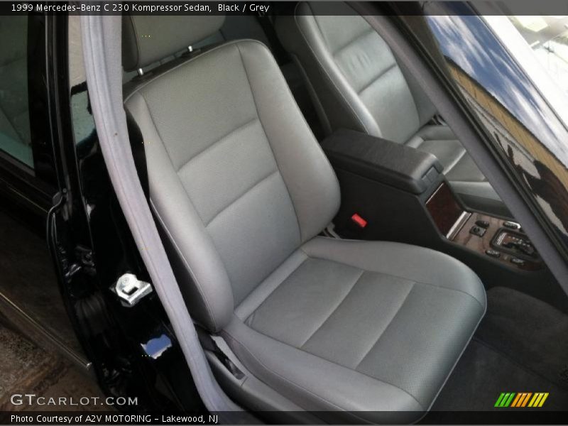 Black / Grey 1999 Mercedes-Benz C 230 Kompressor Sedan