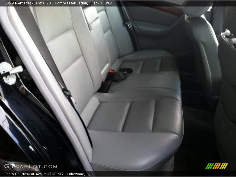 Black / Grey 1999 Mercedes-Benz C 230 Kompressor Sedan