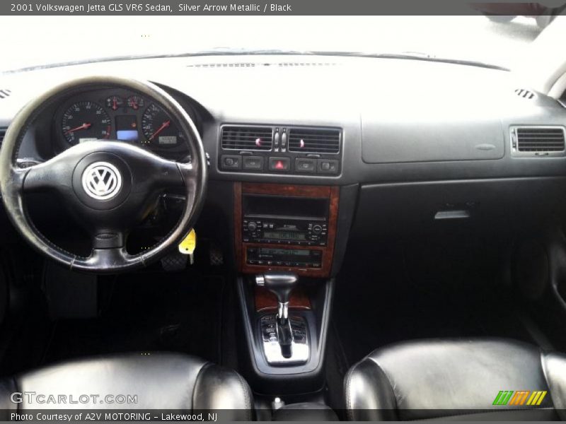 Silver Arrow Metallic / Black 2001 Volkswagen Jetta GLS VR6 Sedan