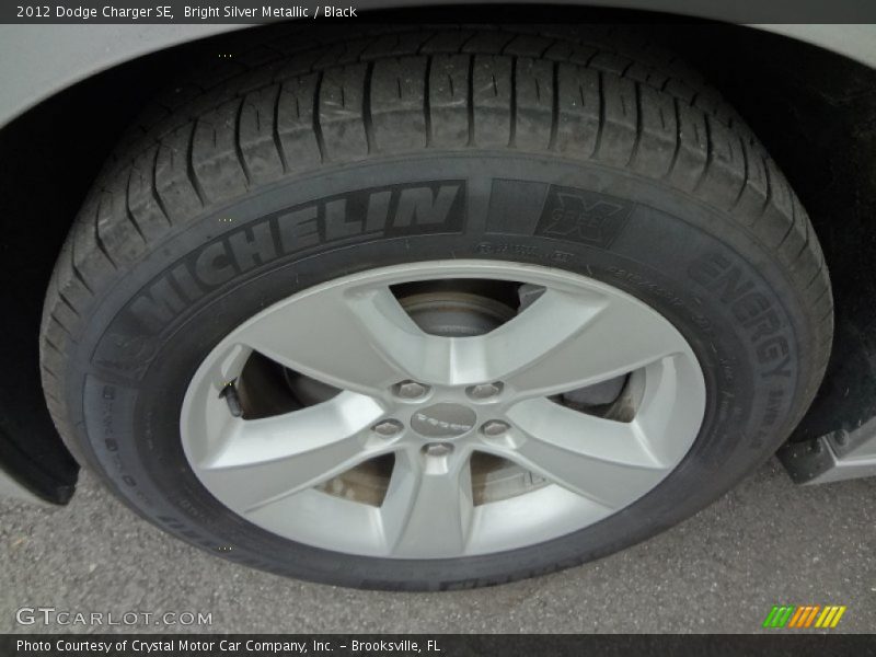 Bright Silver Metallic / Black 2012 Dodge Charger SE