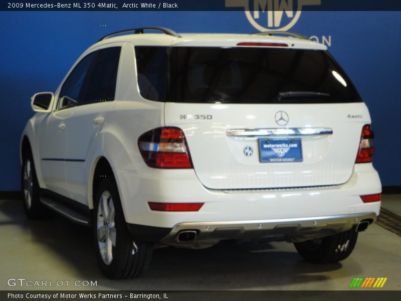 Arctic White / Black 2009 Mercedes-Benz ML 350 4Matic