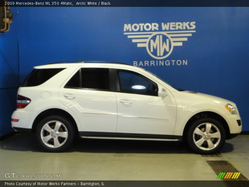 Arctic White / Black 2009 Mercedes-Benz ML 350 4Matic