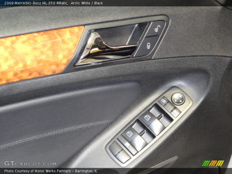 Arctic White / Black 2009 Mercedes-Benz ML 350 4Matic