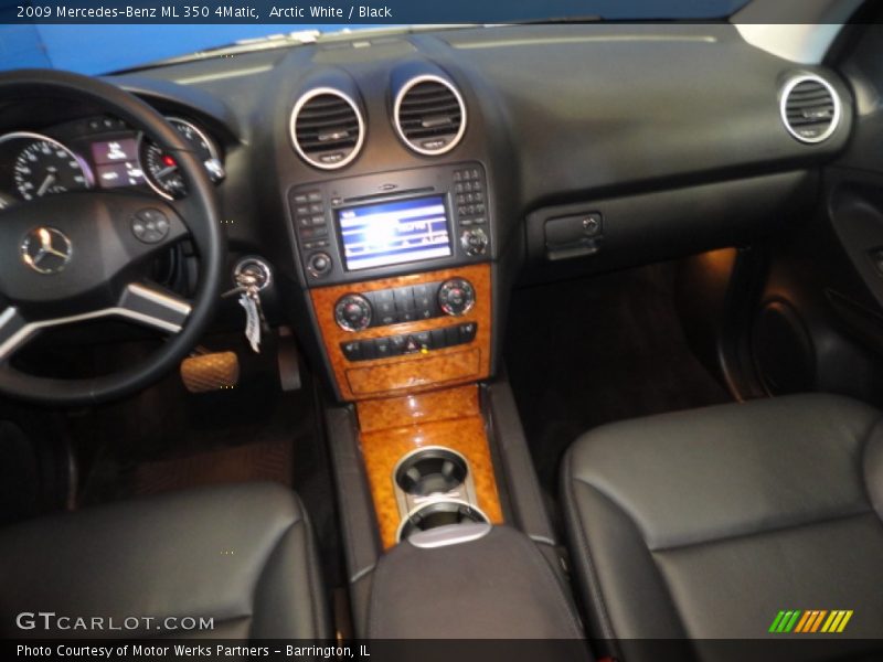 Arctic White / Black 2009 Mercedes-Benz ML 350 4Matic