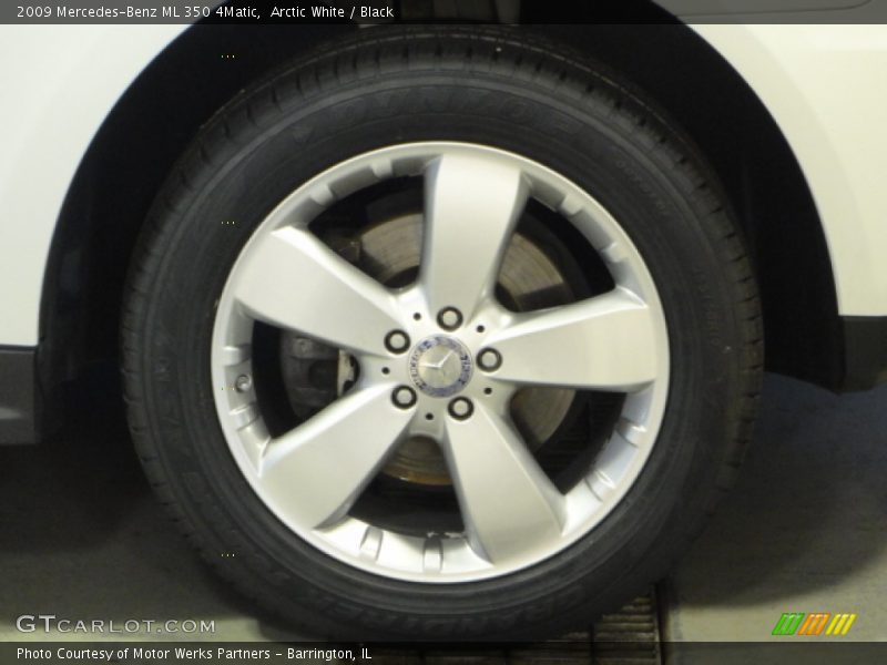 Arctic White / Black 2009 Mercedes-Benz ML 350 4Matic