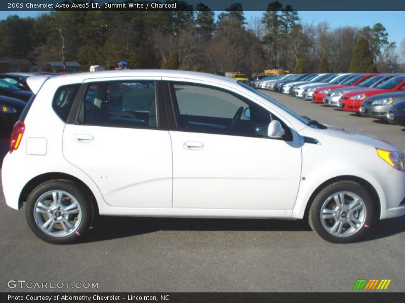 Summit White / Charcoal 2009 Chevrolet Aveo Aveo5 LT