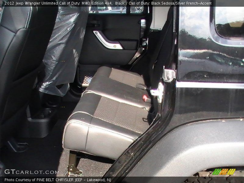 Black / Call of Duty: Black Sedosa/Silver French-Accent 2012 Jeep Wrangler Unlimited Call of Duty: MW3 Edition 4x4