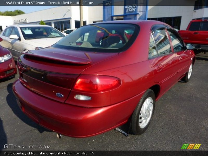 Toreador Red Metallic / Beige 1998 Ford Escort SE Sedan