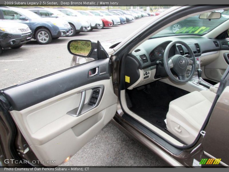 Deep Bronze Metallic / Warm Ivory 2009 Subaru Legacy 2.5i Sedan