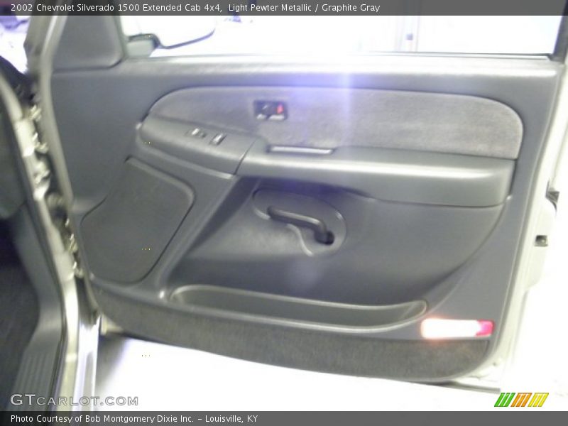 Light Pewter Metallic / Graphite Gray 2002 Chevrolet Silverado 1500 Extended Cab 4x4
