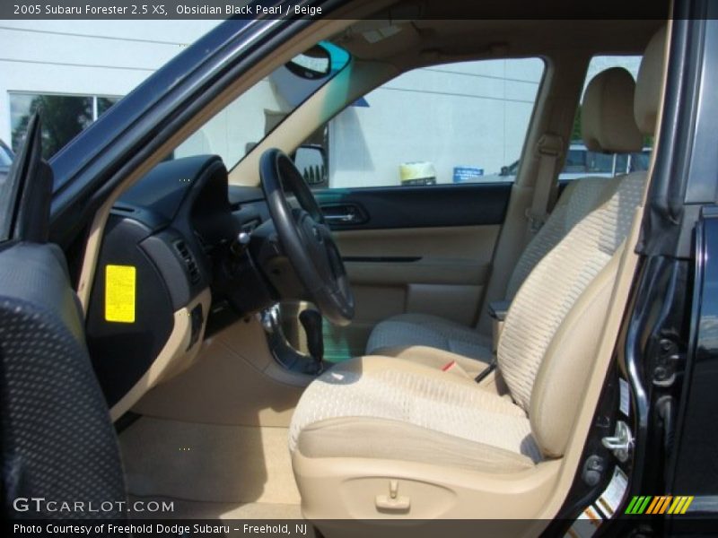 Obsidian Black Pearl / Beige 2005 Subaru Forester 2.5 XS