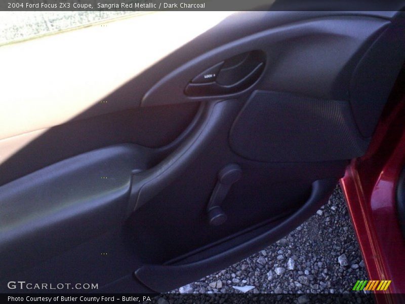 Sangria Red Metallic / Dark Charcoal 2004 Ford Focus ZX3 Coupe