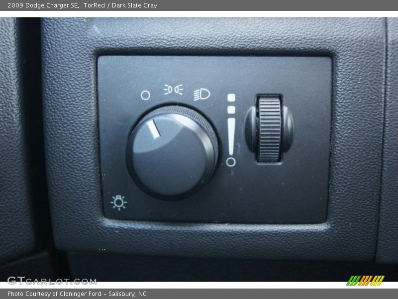 TorRed / Dark Slate Gray 2009 Dodge Charger SE