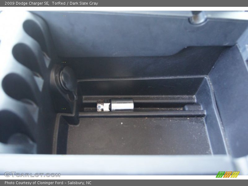 TorRed / Dark Slate Gray 2009 Dodge Charger SE