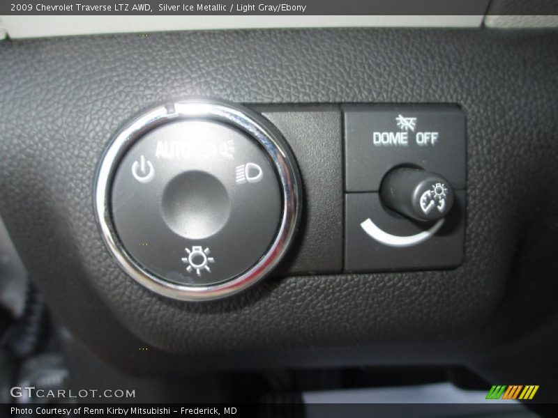 Silver Ice Metallic / Light Gray/Ebony 2009 Chevrolet Traverse LTZ AWD