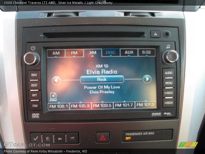 Silver Ice Metallic / Light Gray/Ebony 2009 Chevrolet Traverse LTZ AWD