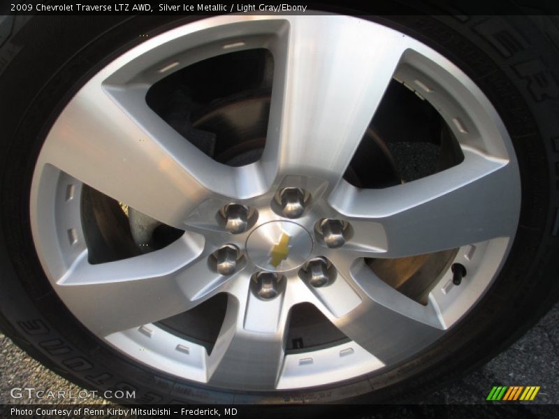 Silver Ice Metallic / Light Gray/Ebony 2009 Chevrolet Traverse LTZ AWD