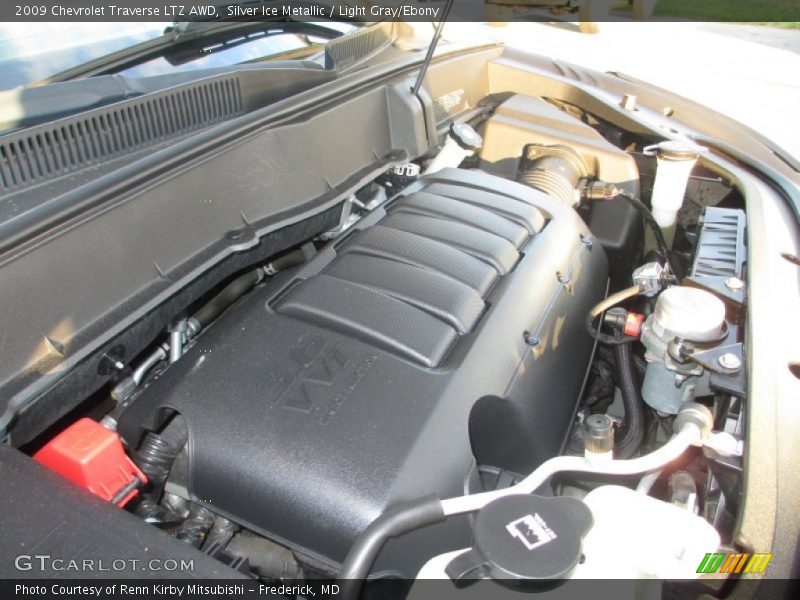 Silver Ice Metallic / Light Gray/Ebony 2009 Chevrolet Traverse LTZ AWD