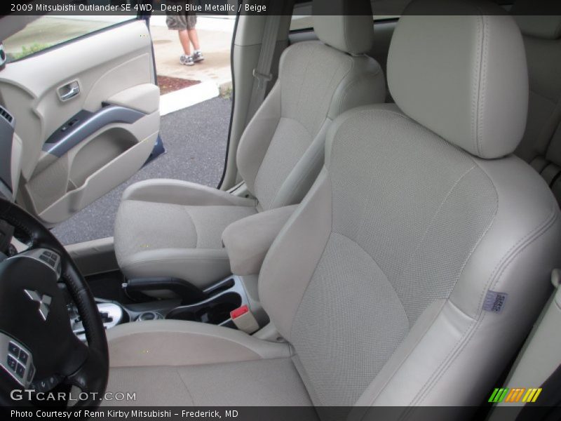 Front Seat of 2009 Outlander SE 4WD