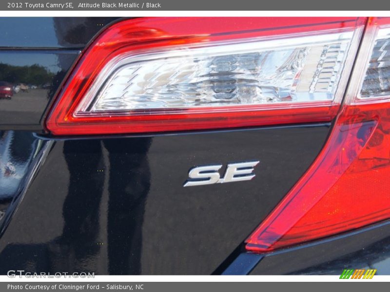Attitude Black Metallic / Black 2012 Toyota Camry SE