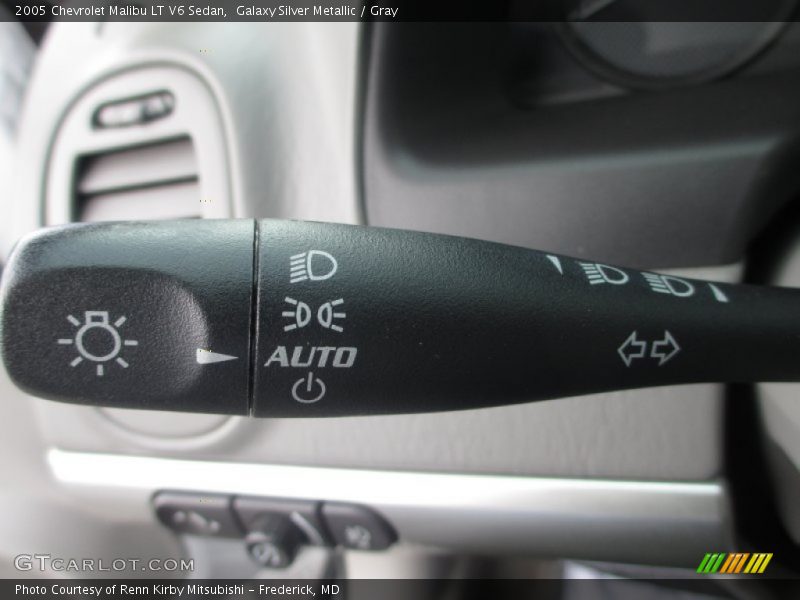 Galaxy Silver Metallic / Gray 2005 Chevrolet Malibu LT V6 Sedan