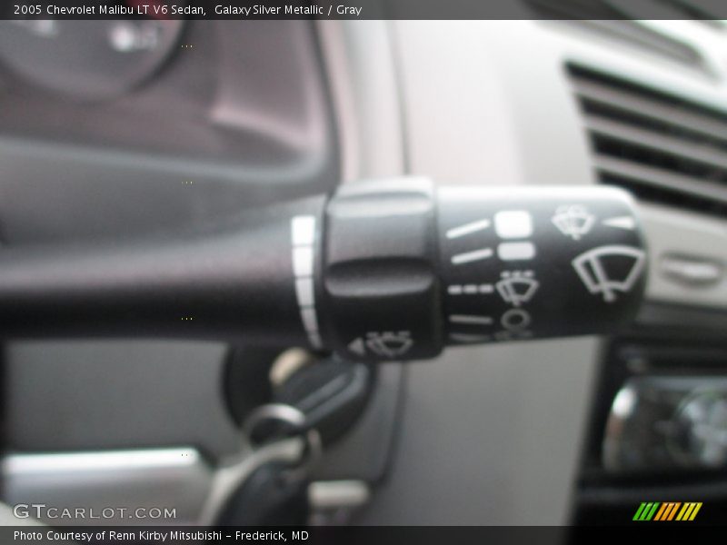 Galaxy Silver Metallic / Gray 2005 Chevrolet Malibu LT V6 Sedan