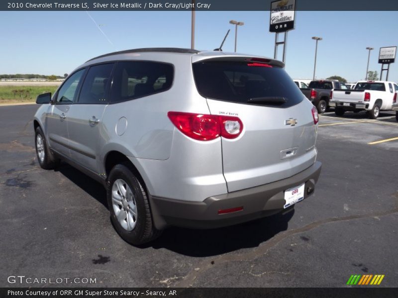 Silver Ice Metallic / Dark Gray/Light Gray 2010 Chevrolet Traverse LS