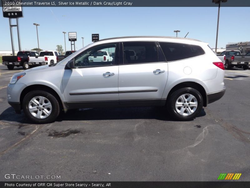 Silver Ice Metallic / Dark Gray/Light Gray 2010 Chevrolet Traverse LS