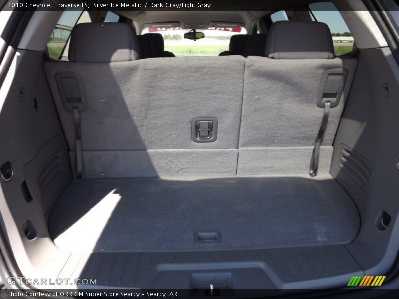 Silver Ice Metallic / Dark Gray/Light Gray 2010 Chevrolet Traverse LS