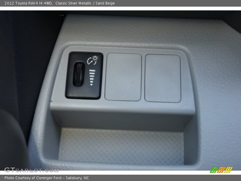 Classic Silver Metallic / Sand Beige 2012 Toyota RAV4 I4 4WD